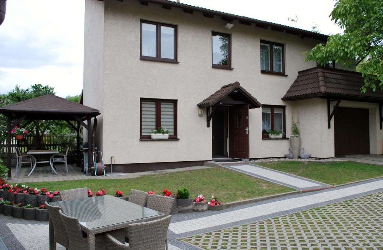 Pokoje Goscinne Beata Wiselka Exterior photo